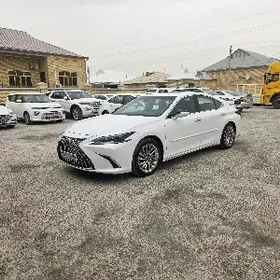 Lexus ES 350 2022