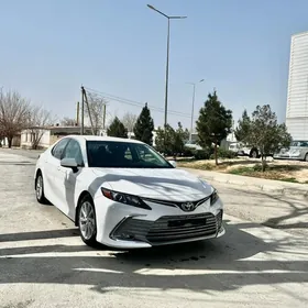 Toyota Camry 2022