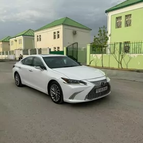 Lexus ES 350 2019