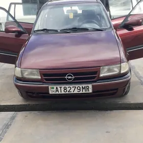 Opel Antara 1992