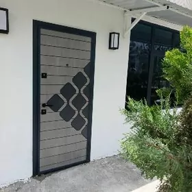 2komn.jaý 1etaj Ýewro