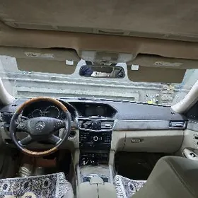 Mercedes-Benz E350 2010