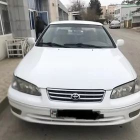 Toyota Camry 1998