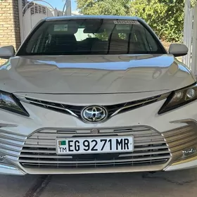 Toyota Camry 2022