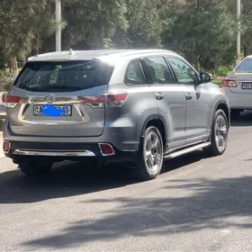 Toyota Highlander 2014