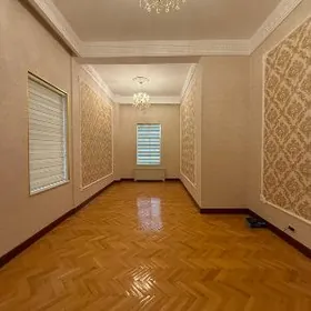 Шаелы элитка Рухнама Ленина