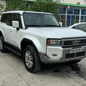 Toyota Land Cruiser Prado 2025