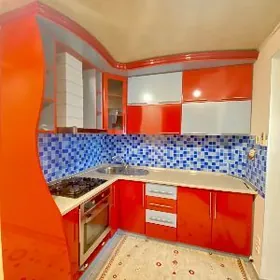 3 ком 4/1 этаж 10 мкр