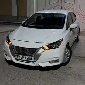 Nissan Versa 2021