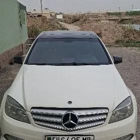 Mercedes-Benz C-Class 2010