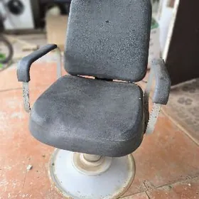 стул парикмахерский