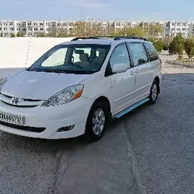 Toyota Sienna 2008