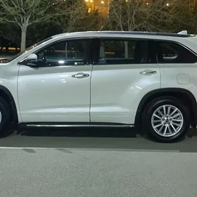 Toyota Highlander 2018