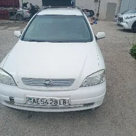 Opel Astra 2000