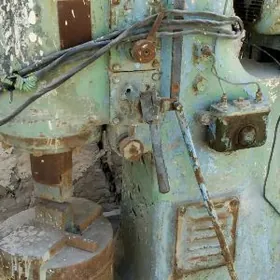 Электронный молот