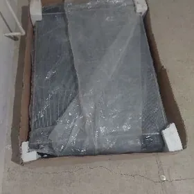 Mercedes Benz.Radyator