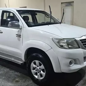 Toyota Hilux 2014