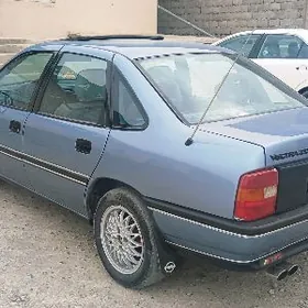 Opel Vectra 1989