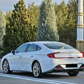 Hyundai Sonata 2021
