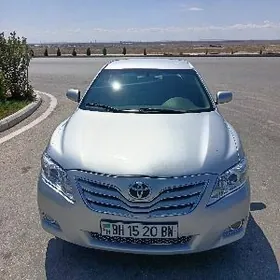 Toyota Camry 2011