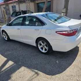 Toyota Camry 2017