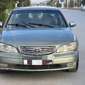 Nissan Cefiro 2000