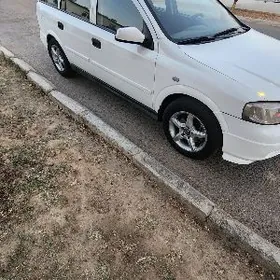 Opel Astra 2000