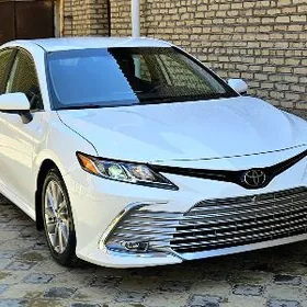 Toyota Camry 2022