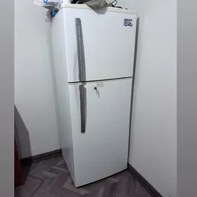 Холодильник Hitachi