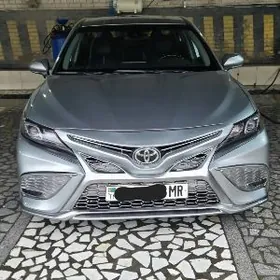 Toyota Camry 2023