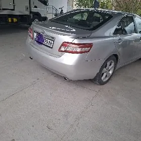 Toyota Camry 2011