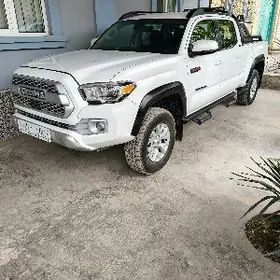 Toyota Tacoma 2021