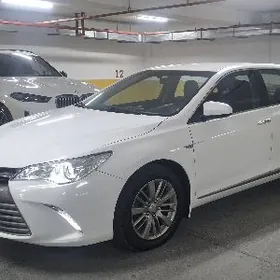 Toyota Camry 2017