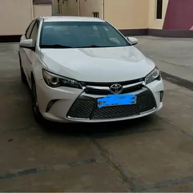 Toyota Camry 2015
