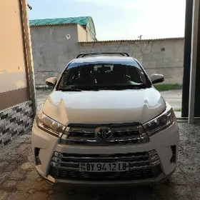 Toyota Highlander 2015