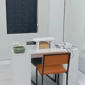 мастер маникюра/педикюра