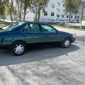 Toyota Camry 1997