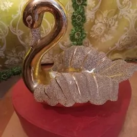 Лебеди конфетница