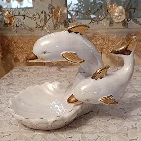 Дельфины конфетница