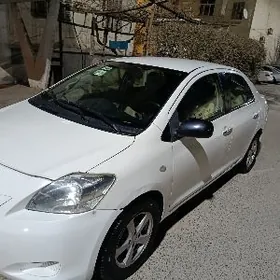 Toyota Yaris 2008