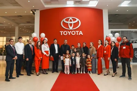 Toyota-nyň Türkmenistandaky resmi dilerleri täze sepgide ýetdiler
