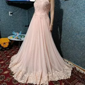 Вечерние платья