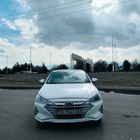 Hyundai Elantra 2020
