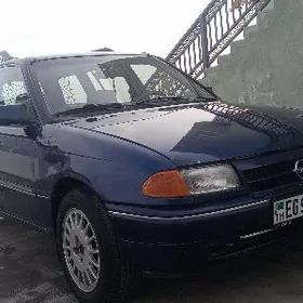 Opel Astra 1992