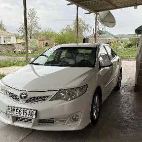 Toyota Camry 2014