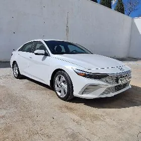 Hyundai Elantra 2025