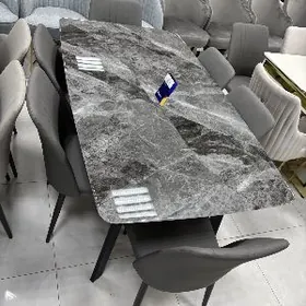 СТОЛЫ И СТУЛЬЯ