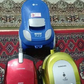 Самсунг и Елжи.