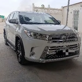 Toyota Highlander 2019