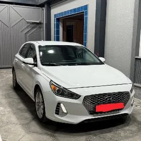 Hyundai Elantra GT 2020